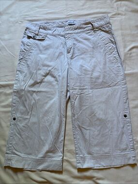 Caribbean Joe Women's off-white Knee-Length Bermuda Shorts